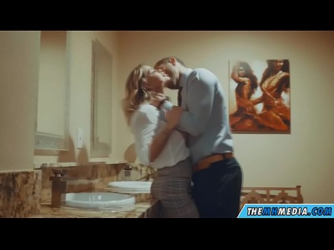❤️ Quando uma loira peituda o seduz em um banheiro público ❤️ Porno vídeo em pt-br.virtsextor.ru